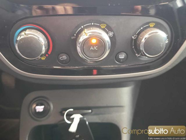 RENAULT Captur usata, con Sistema di navigazione