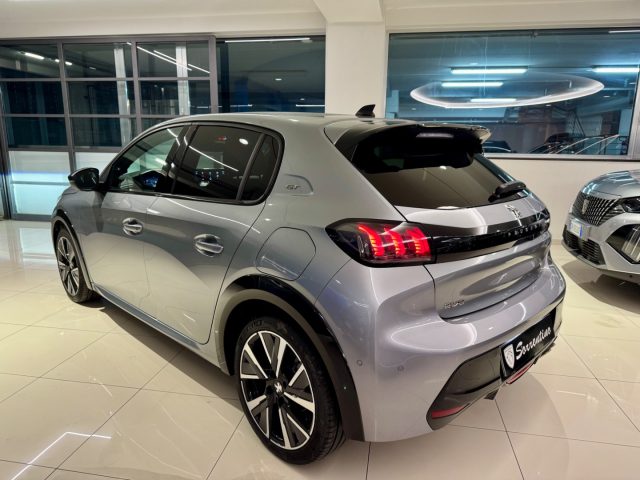 PEUGEOT 208 usata, con Autoradio
