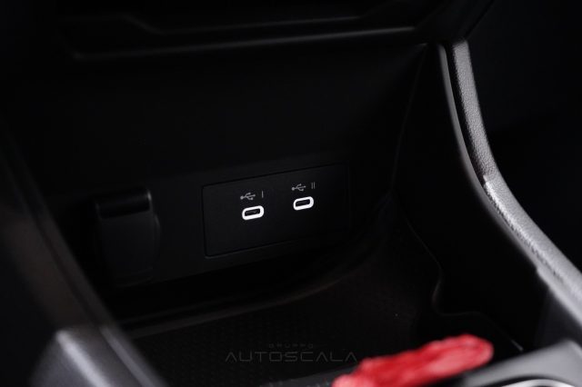 RENAULT Captur usata, con Bluetooth
