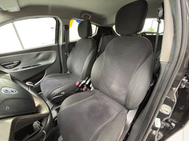 LANCIA Ypsilon usata, con Pneumatici da neve