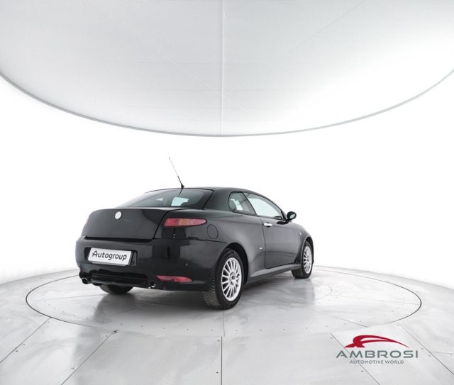 ALFA ROMEO GT usata 2