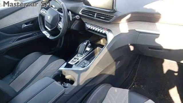 PEUGEOT 3008 usata, con Autoradio