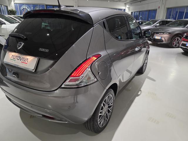 LANCIA Ypsilon usata, con Autoradio