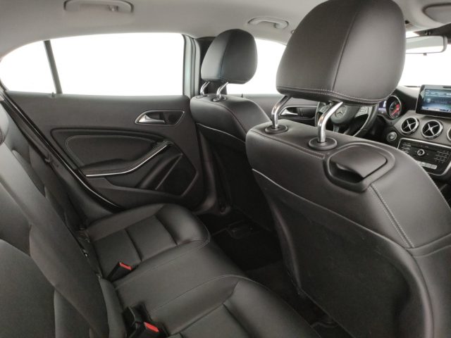 MERCEDES-BENZ GLA 180 usata, con ESP