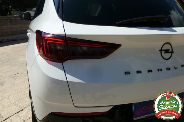 OPEL Grandland usata, con Sensore di pioggia