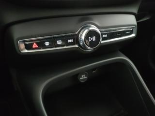 VOLVO XC40 usata, con Touch screen