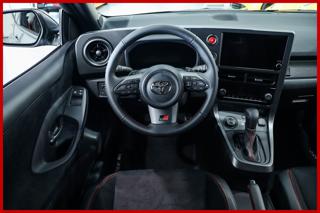 TOYOTA Yaris usata, con Servosterzo