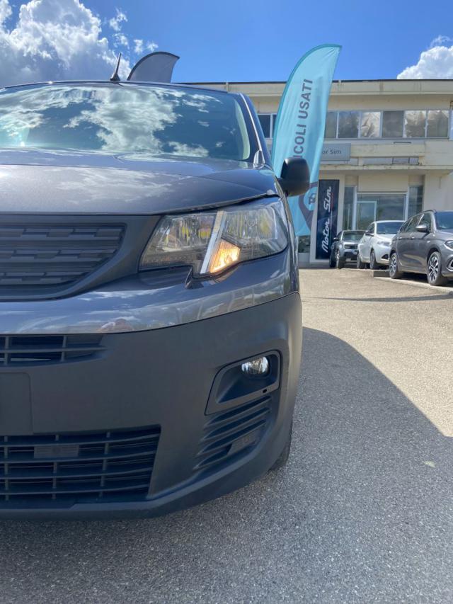 PEUGEOT Partner usata, con Specchietti laterali elettrici