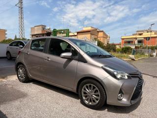 TOYOTA Yaris usata, con Autoradio
