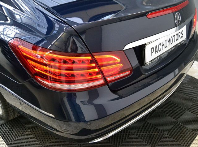 MERCEDES-BENZ E 200 usata, con Lettore CD