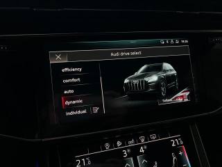 AUDI Q7 usata, con Volante in pelle
