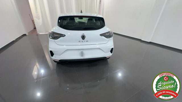RENAULT Clio usata, con Autoradio