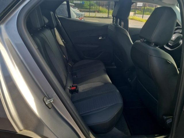 PEUGEOT 2008 usata, con Autoradio