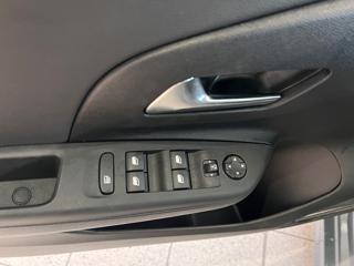 OPEL Corsa usata, con Specchietti laterali elettrici