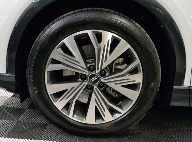 AUDI Q4 e-tron usata, con Sedile posteriore sdoppiato