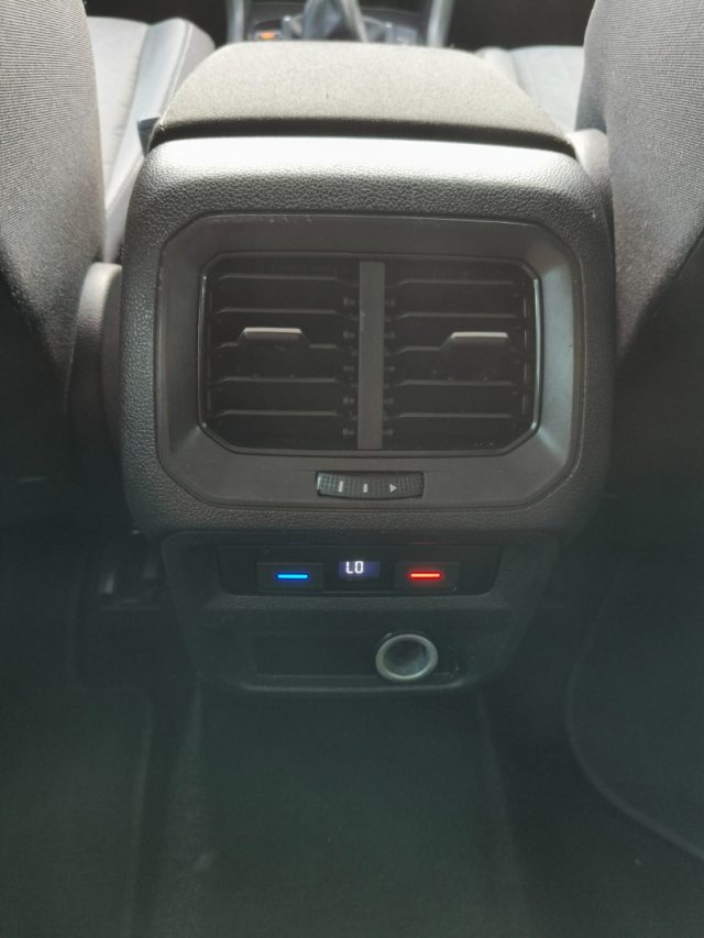 VOLKSWAGEN Tiguan usata, con Park Distance Control