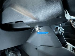 PEUGEOT 208 usata, con Volante in pelle