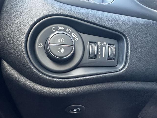 JEEP Renegade usata, con USB