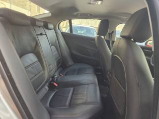JAGUAR XE usata, con Cruise Control