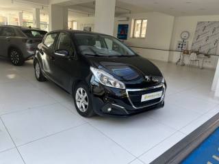PEUGEOT 208 usata, con Boardcomputer