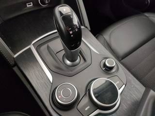 ALFA ROMEO Stelvio usata, con Interni in pelle
