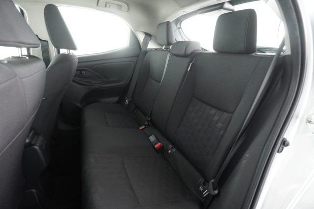 TOYOTA Yaris usata 10