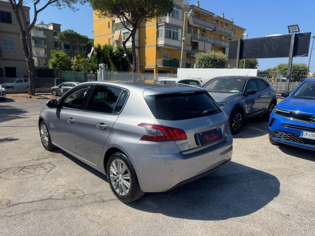 PEUGEOT 308 usata, con Autoradio