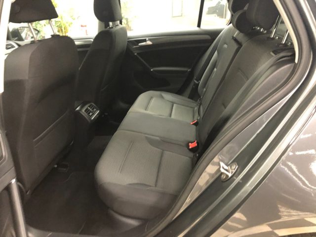 VOLKSWAGEN Golf usata, con ESP