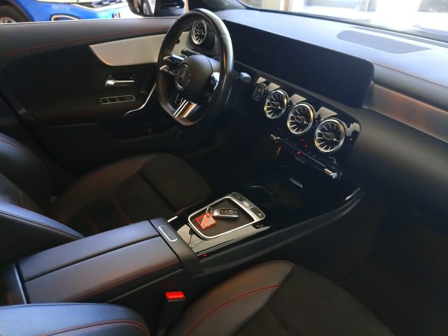 MERCEDES-BENZ CLA 180 usata, con Fari LED
