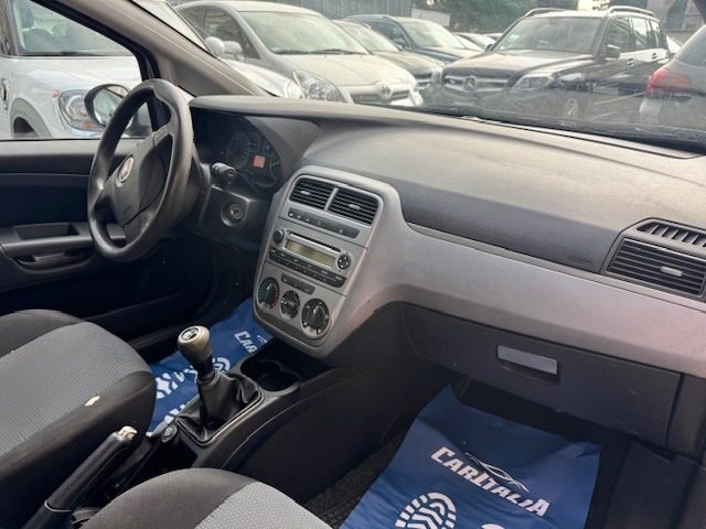 FIAT Grande Punto usata 8