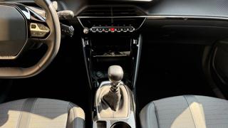PEUGEOT 2008 usata, con Sistema di navigazione