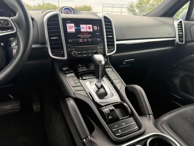PORSCHE Cayenne usata, con Hill holder