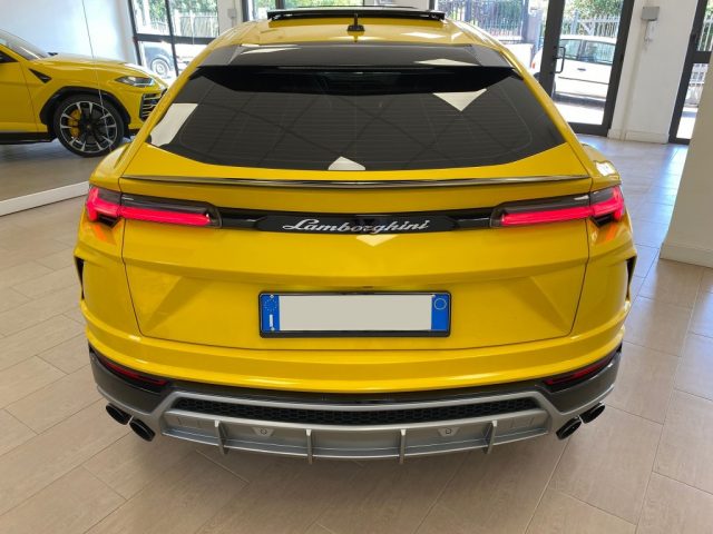 LAMBORGHINI Urus usata, con Autoradio
