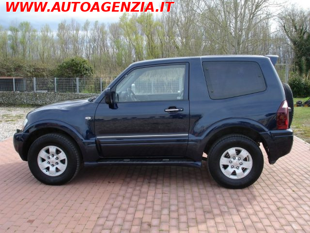 MITSUBISHI Pajero usata 2