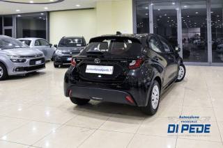 TOYOTA Yaris usata, con Autoradio