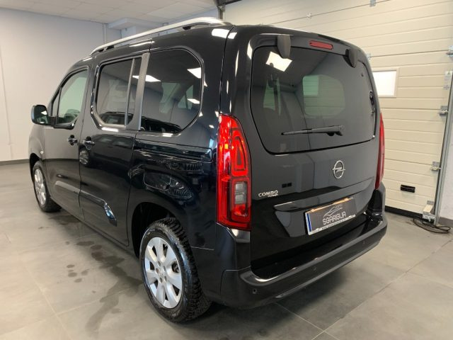 OPEL Combo Life usata, con Alzacristalli elettrici