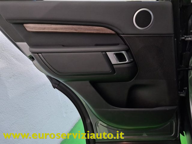 LAND ROVER Discovery usata 41
