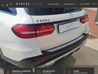 MERCEDES-BENZ E 220 usata, con Chiusura centralizzata