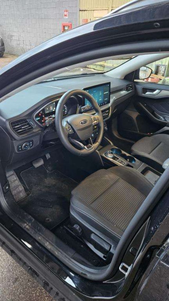 FORD Focus usata, con Park Distance Control