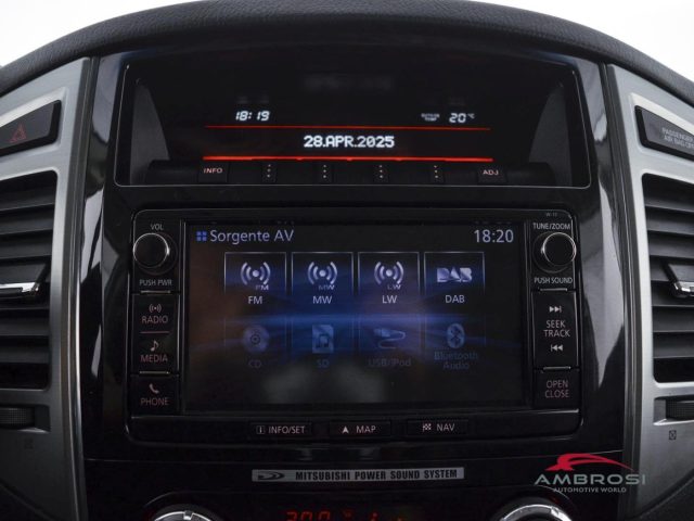 MITSUBISHI Pajero usata 14