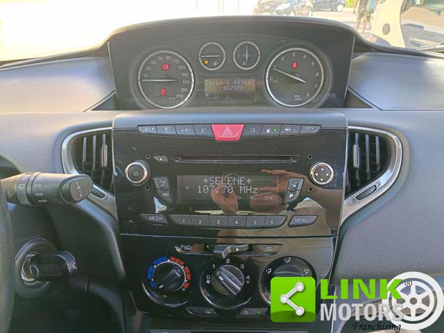 LANCIA Ypsilon usata, con USB