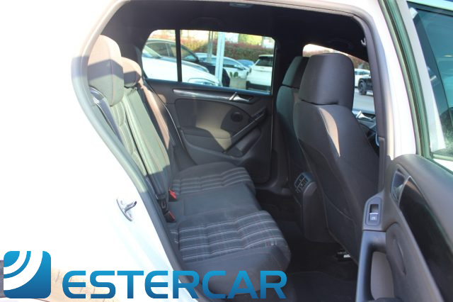 VOLKSWAGEN Golf usata, con ESP