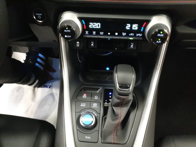 SUZUKI Across usata, con USB