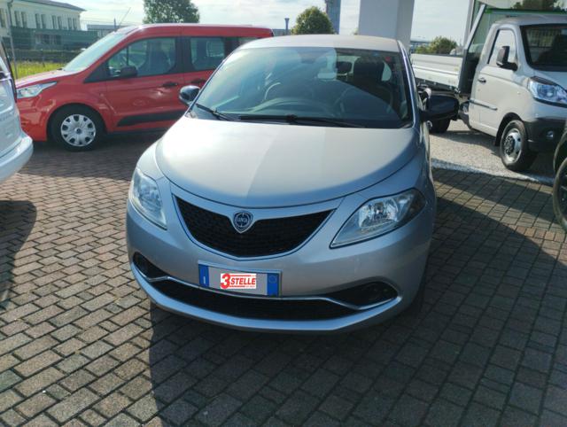 LANCIA Ypsilon usata, con ABS
