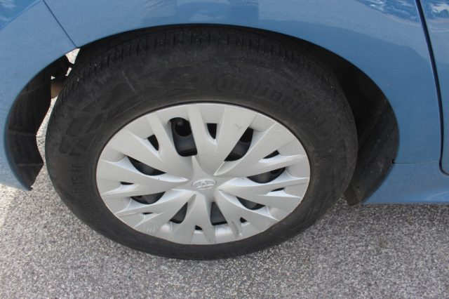 TOYOTA Yaris usata, con Bracciolo
