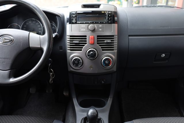 DAIHATSU Terios usata, con USB