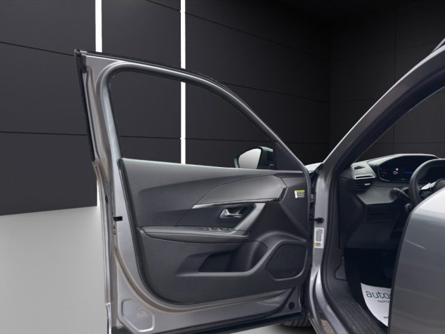 PEUGEOT 2008 usata, con Vetri oscurati