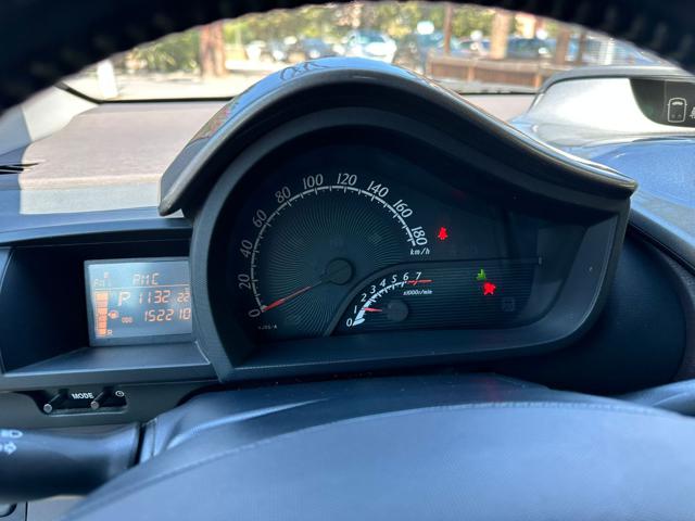 TOYOTA iQ usata, con Boardcomputer
