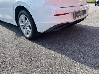 VOLKSWAGEN Golf usata, con Autoradio