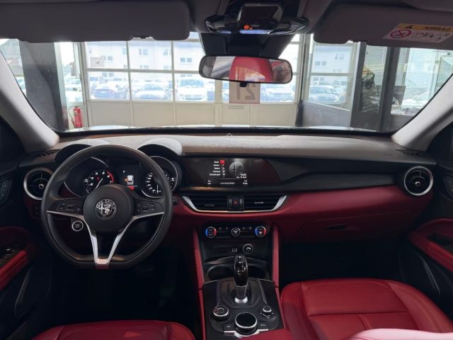 ALFA ROMEO Stelvio usata, con Sedili sportivi